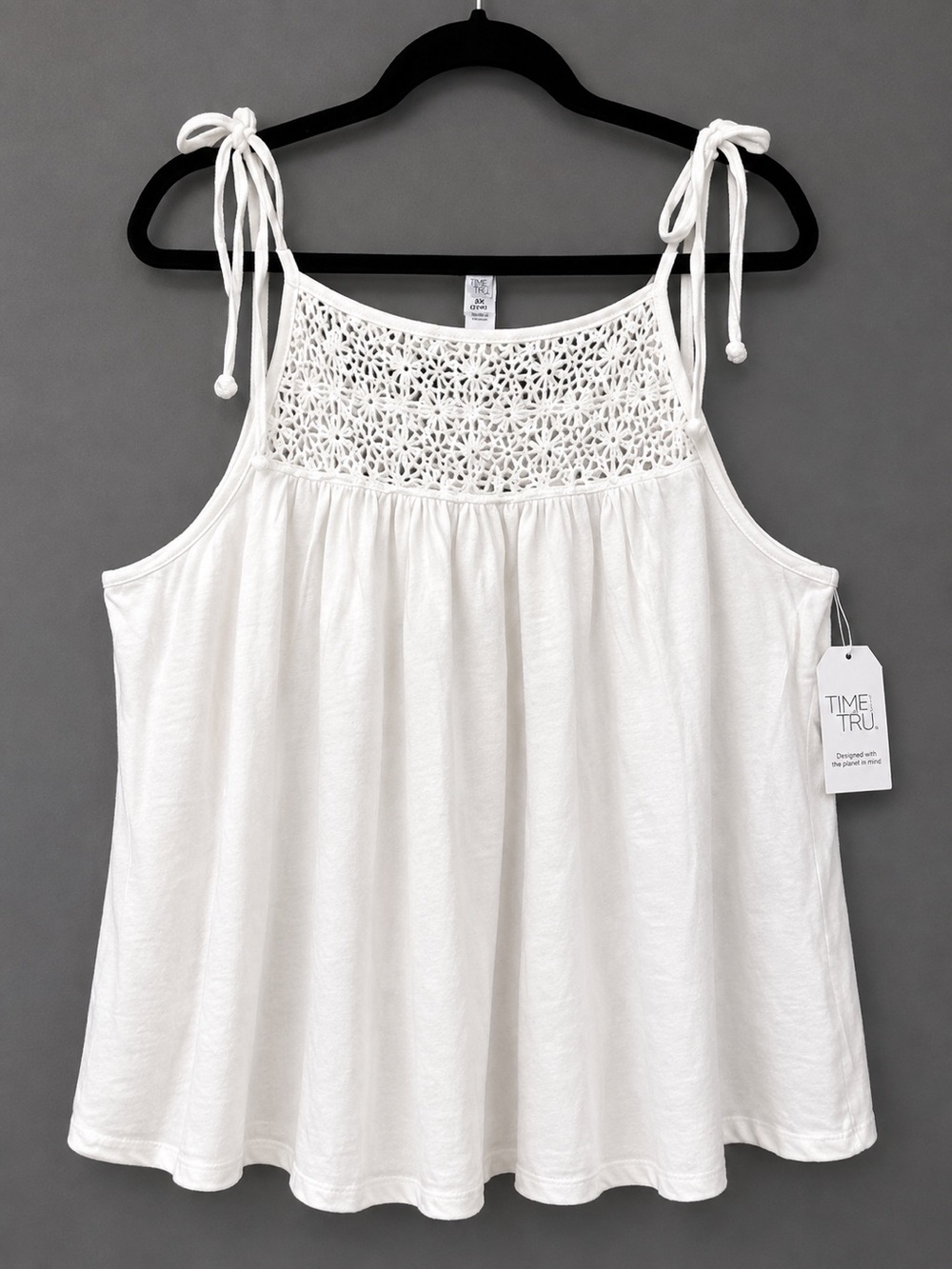 Time and Tru NWT White Crochet Yoke Tie Shoulder Swing Tank Top Plus 3X 22-24